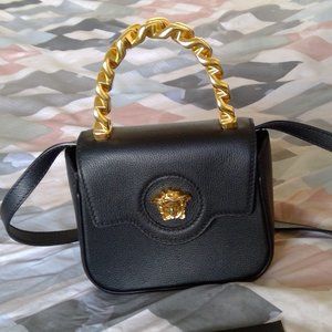 La Medusa Chain Crossbody Bag